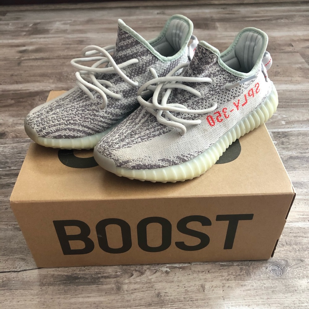 YEEZY BOOST 350 V2